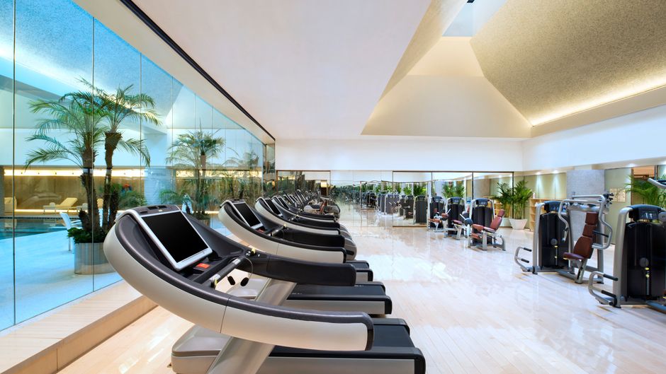 HUALUXE Shanghai Twelve at Hengshan Health Club
