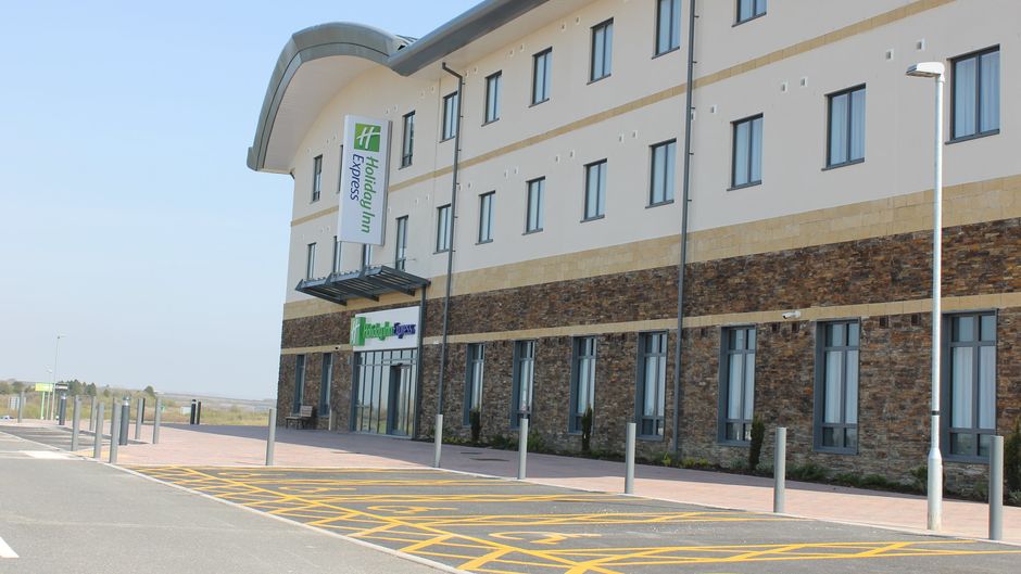 Holiday Inn Express Bodmin-Victoria Jct Exterior