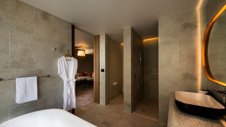 Crowne Plaza Hobart Room
