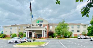 Holiday Inn Express & Suites Reedsvile