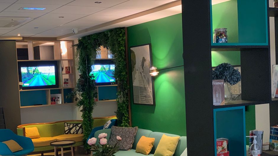 Holiday Inn Paris - Montmartre Lobby