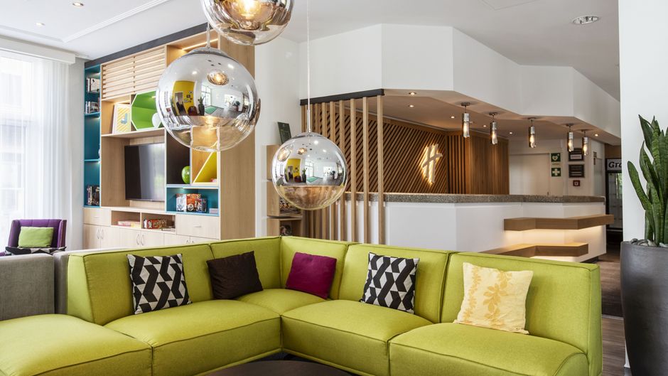Holiday Inn Duesseldorf-Neuss Lobby