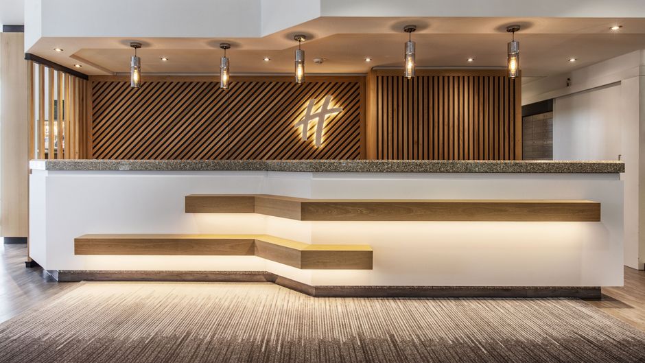 Holiday Inn Duesseldorf-Neuss Lobby
