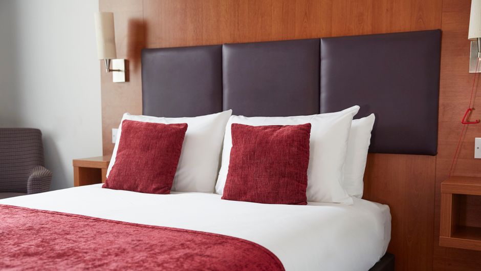 Cross Keys Hotel Room