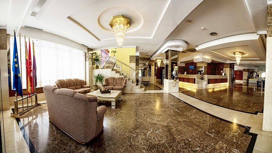 Hotel Aida - Madrid Airport Lobby