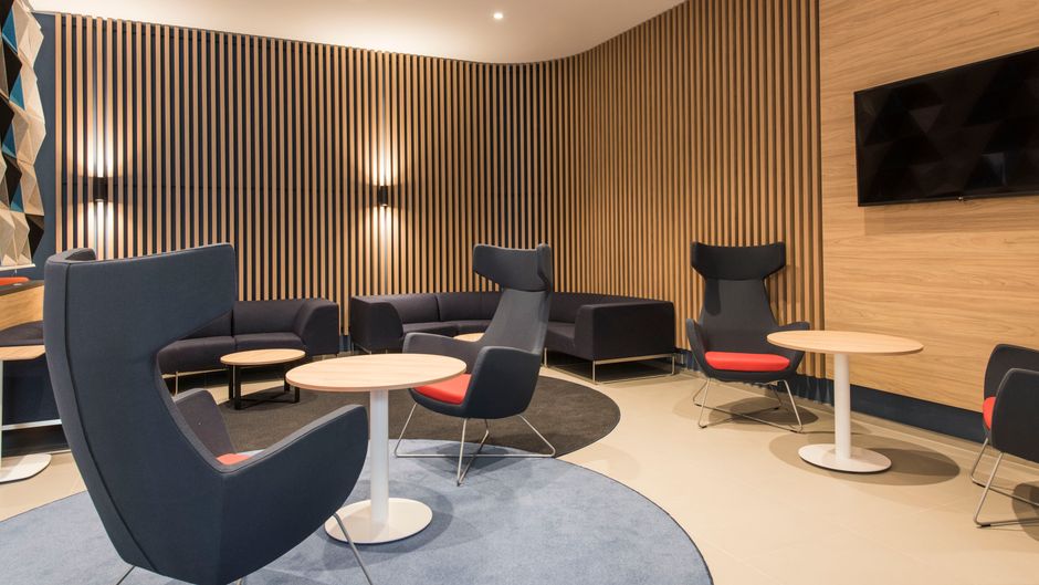 Holiday Inn Express Warsaw-Mokotow Lobby