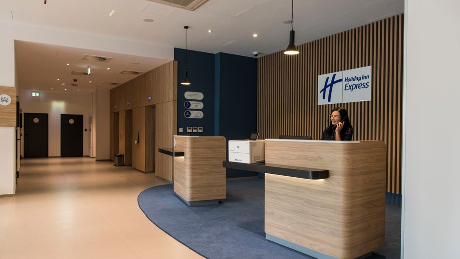 Holiday Inn Express Warsaw-Mokotow Lobby