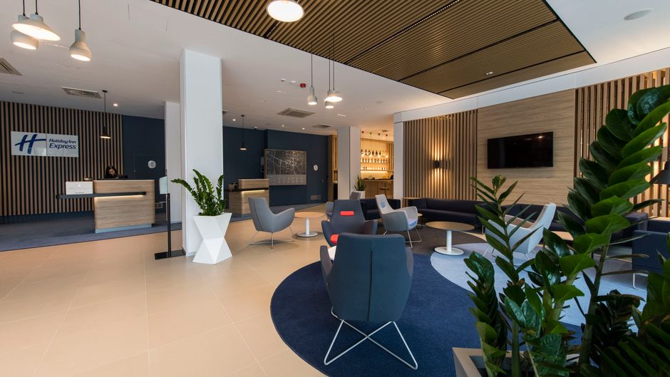 Holiday Inn Express Warsaw-Mokotow Lobby
