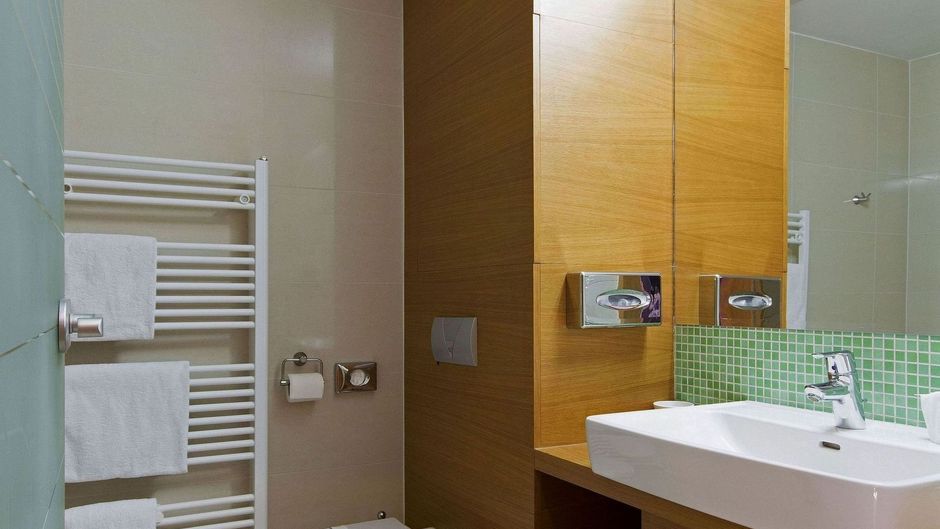 IMPIQ Hotel Room