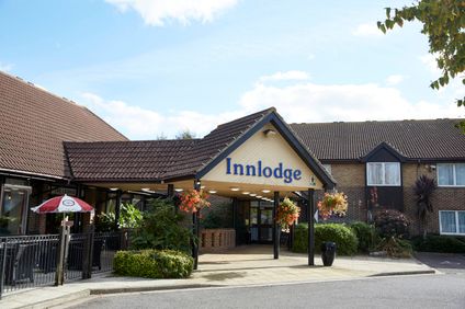 Farmhouse Innlodge Hotel