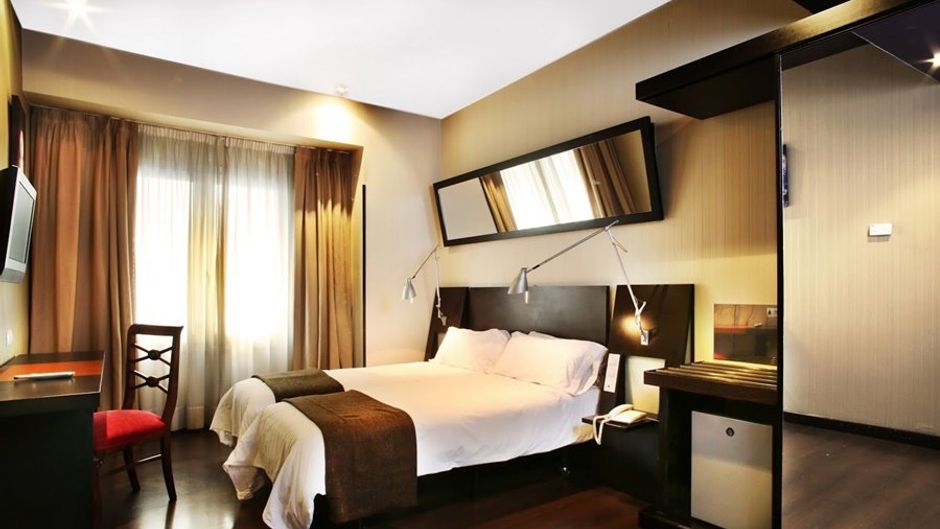 Avenida Gran Via Room