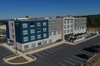 Holiday Inn Express & Suites Richburg