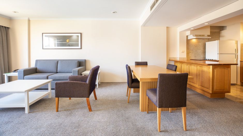 Holiday Inn Potts Point Suite