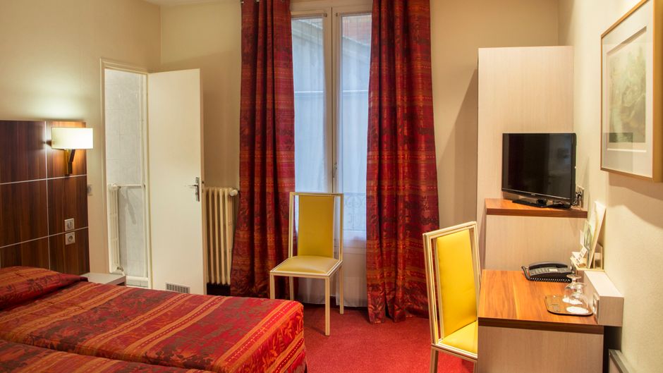 Hotel Terminus Montparnasse Room