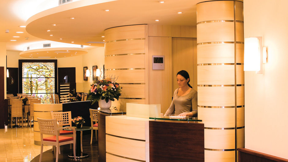 Hotel Terminus Montparnasse Lobby