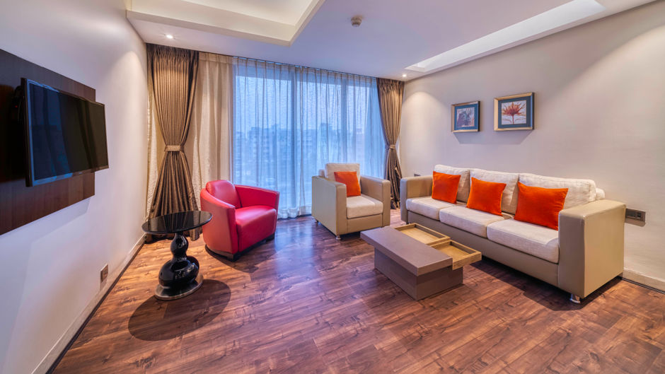 Holiday Inn Kolkata Airport Room