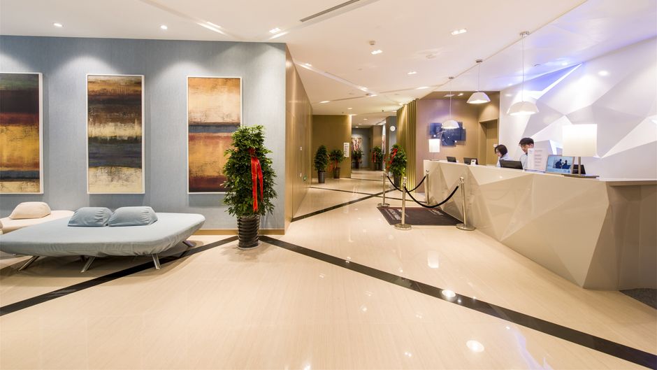 Holiday Inn Express Chengde Downtown Lobby