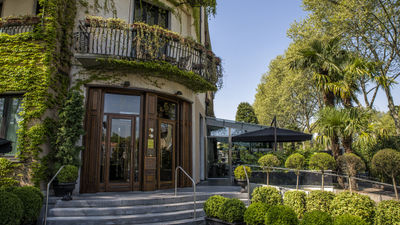 De la Ville Hotel