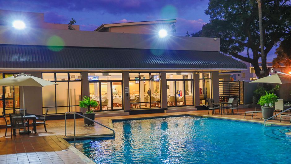 Holiday Inn Harare Pool