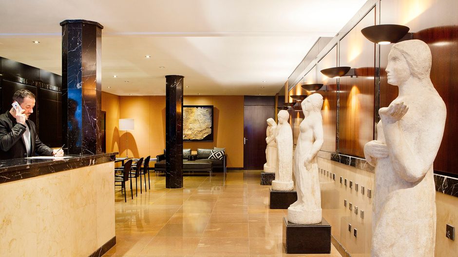 Derby Hotel Lobby
