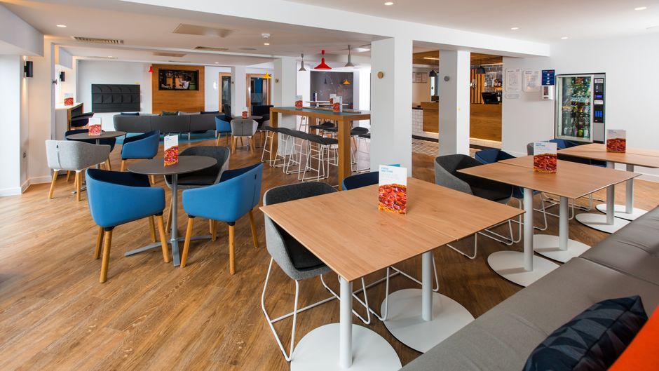 Holiday Inn Express Cardiff Bay Restaurant