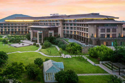 Crowne Plaza Xuzhou Dalong Lake