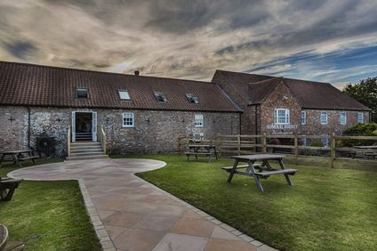 Admiral Rodney Hotel