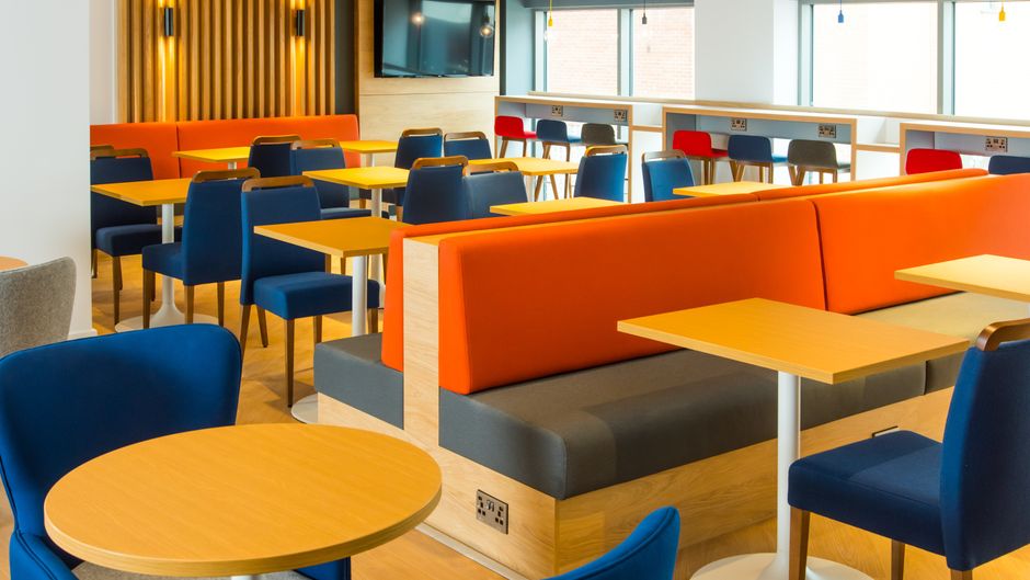 Holiday Inn Express Swindon City Centre Restaurant