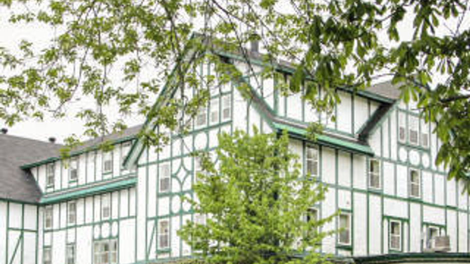 Glynmill Inn Exterior