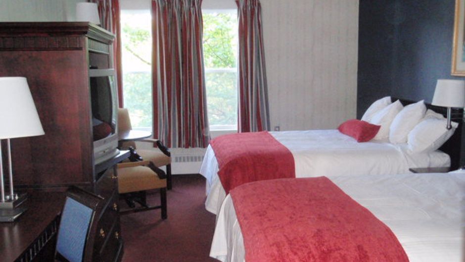 Glynmill Inn Room