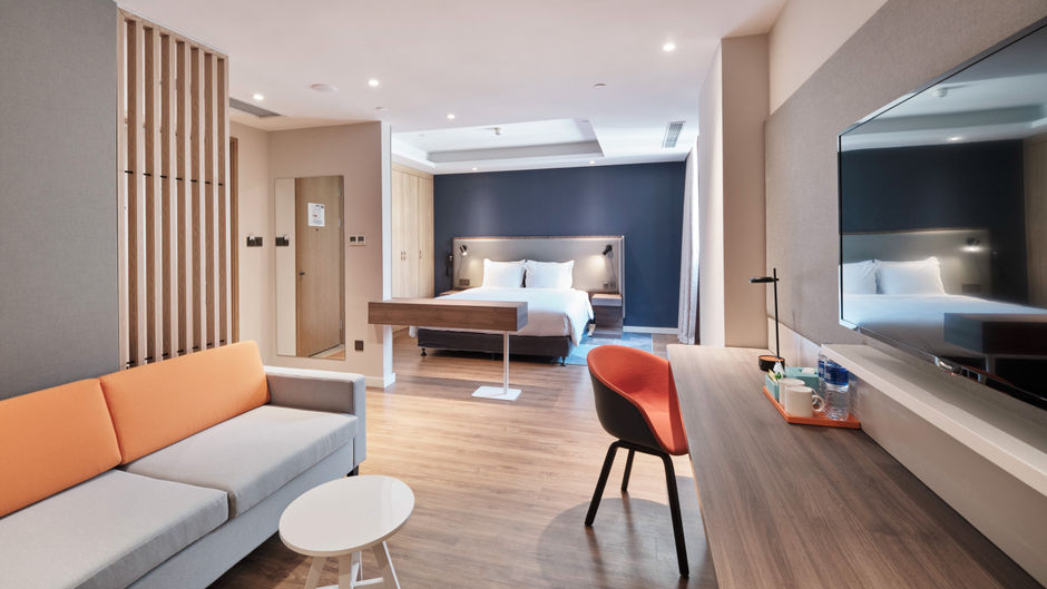 Holiday Inn Express Hongqiao North Suite