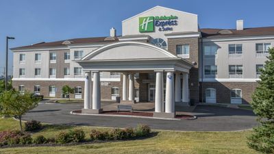 Holiday Inn Express Hotel & Suites