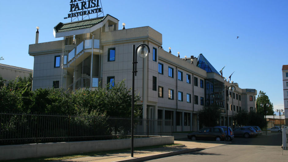 Hotel Parisi Exterior