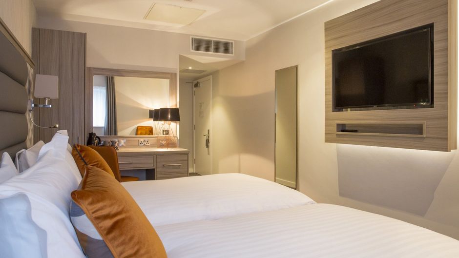 Metro Hotel Dublin Airport Room
