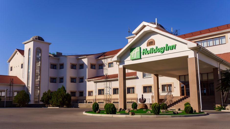 Holiday Inn Aktau Seaside Exterior