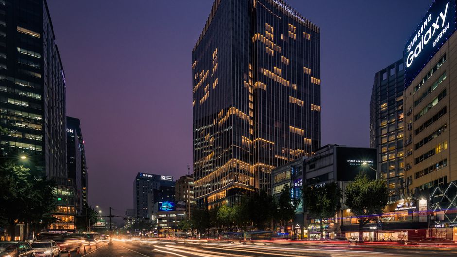 Four Seasons Hotel Seoul Exterior
