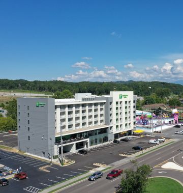 Holiday Inn & Suites Pigeon Forge