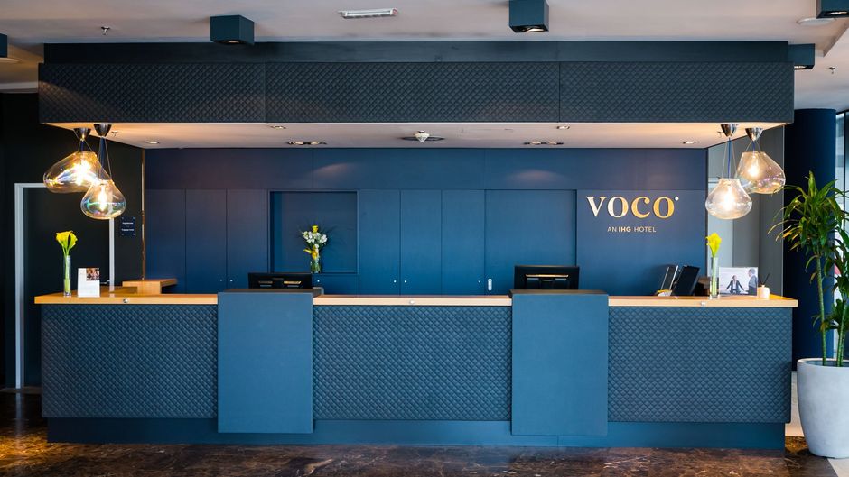 voco Villach Lobby