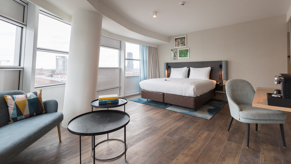 Crowne Plaza Central Station Suite
