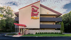 Red Roof PLUS+ Wilmington - Newark