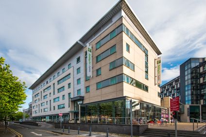 Holiday Inn Express Leeds-Armouries