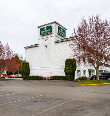 HomeTowne Studios Tacoma - Puyallup
