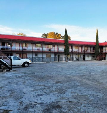 OYO Hotel Alpine TX near University