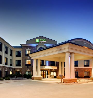 Holiday Inn Express Hotel & Suites Peru