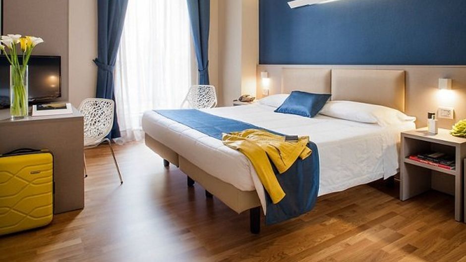 Hotel Concord Room