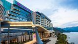 <b>Crowne Plaza Thousand Island Lake Exterior</b>. Virtual Tours powered by <a href="https://www.leonardoworldwide.com/" title="Leonardo Worldwide" target="_blank">Leonardo</a>.