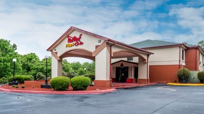 Red Roof PLUS & Suites Opelika