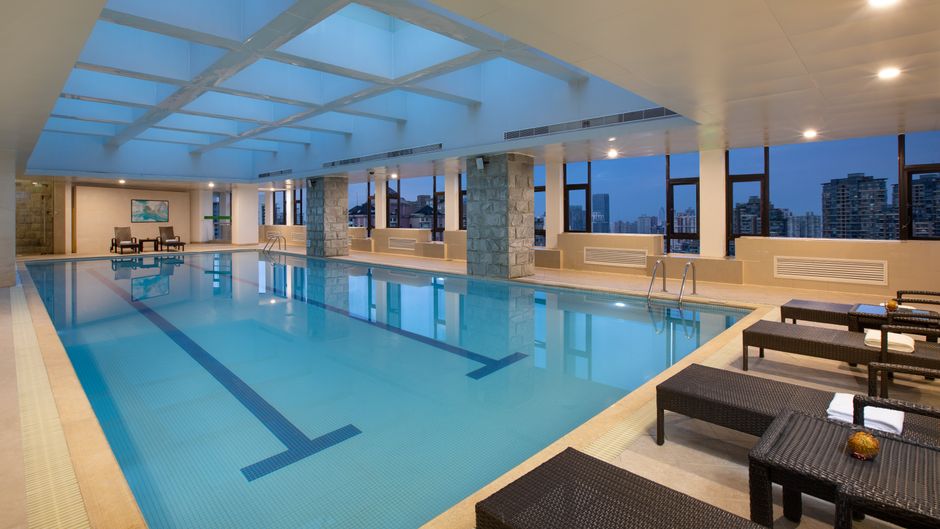 Holiday Inn Shanghai Vista Pool