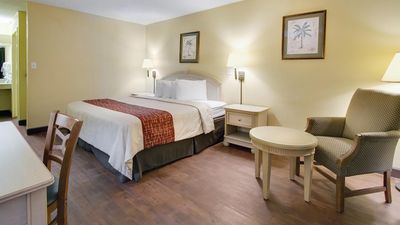 OYO Hotel Dundee By Crystal Lake