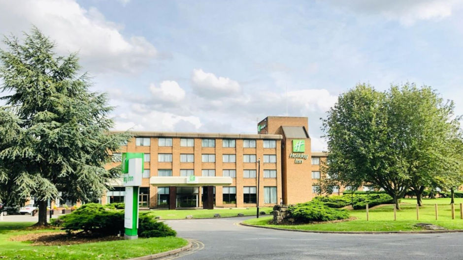 Holiday Inn Peterborough West Exterior